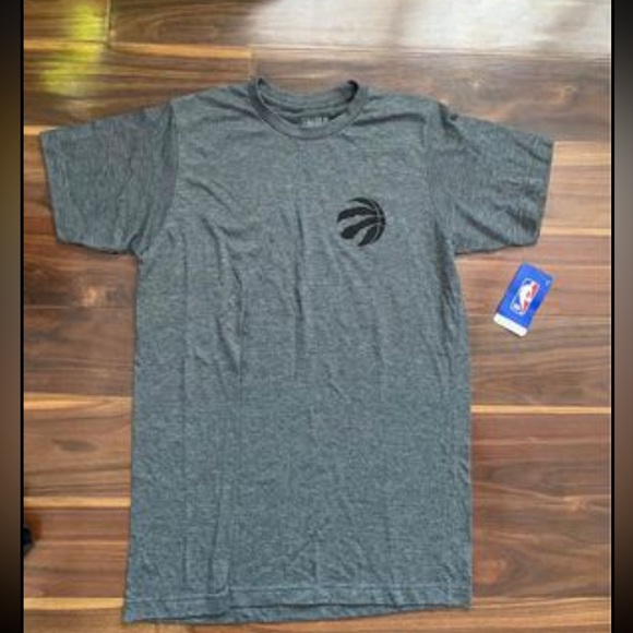 Toronto Raptors t-shirt - Picture 1 of 3
